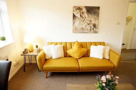Percy Avenue - Photo 2