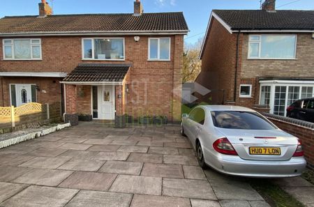 Waldron Drive, Oadby, Leicester, LE2 - Photo 2