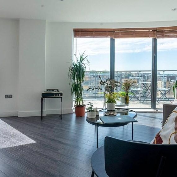 1 bedroom penthouse to rent - Photo 1