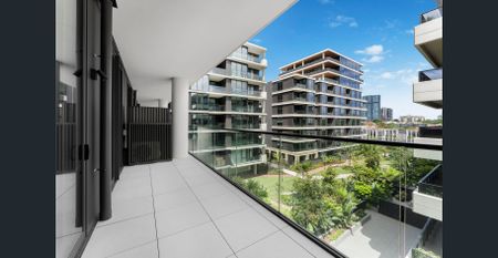 Modern & Brand New 1-Bedroom Apartment with Study - Photo 2