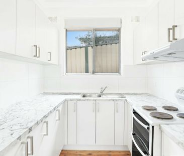 2/13 Cochrane Street, West Wollongong - Photo 4