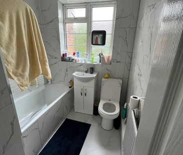 2 Bed Flat, College Road, HA3 - Photo 4