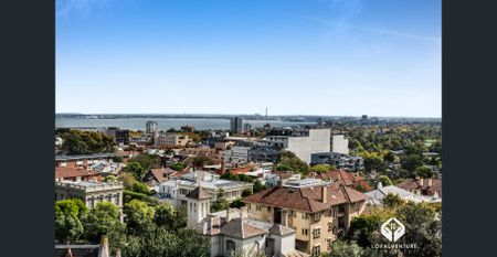 Extraordinary View | Perfect Combination of Lifestyle and Luxury - Photo 3