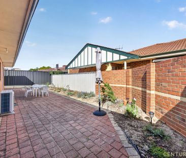 Low Maintenance Villa in Prime Location - Photo 4