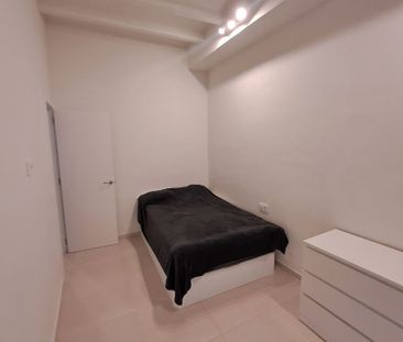 Piso de alquiler en Carrer del Consell de Cent, Hostafrancs - Photo 4