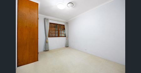 Just what you need this Summer - Full ducted air conditioning! - Photo 5