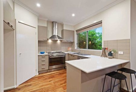 Modern 3-Bedroom Home in Highlands Estate - Photo 3