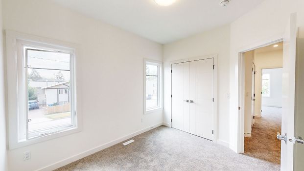 1340 20 Ave NW, Calgary - Photo 1