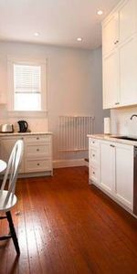 2bed/2bath Apartment in Heritage Home - Photo 3