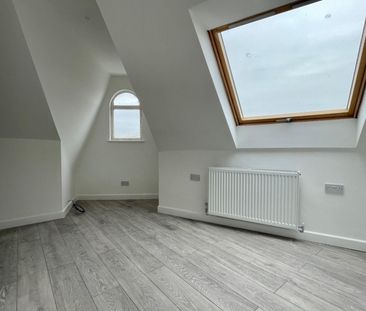 2 bedroom Flat To Let - Photo 5