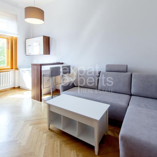 Výnimočný, staromestský 2i byt 40 m2, so záhradou - Fotografia 1