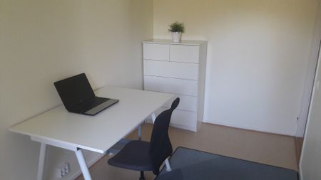 Norra Dragspelsgatan, Västra Frölunda - Photo 4