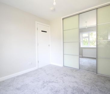 2 bedroom semi-detached house to rent - Photo 4