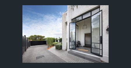 The Riviera Timeless Art Deco Luxury Opposite Brighton Beach - Photo 5