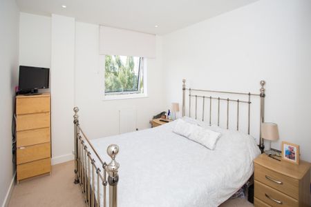 Available unfurnished from 01/05/2026 - Photo 2