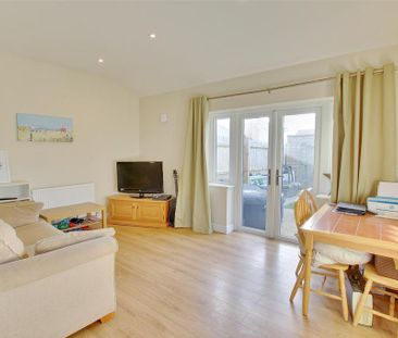 1 bedroom semi-detached house to rent - Photo 1