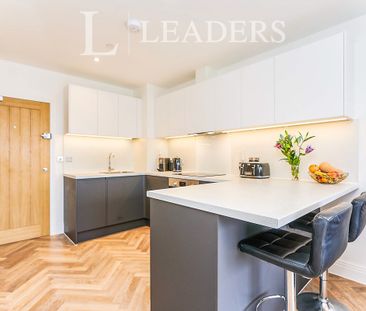 1 bedroom apartment to rent Fountain House, Cleeve Road, Leatherhea... - Photo 6