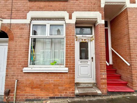 3 bedroom terraced house to rent - Photo 2