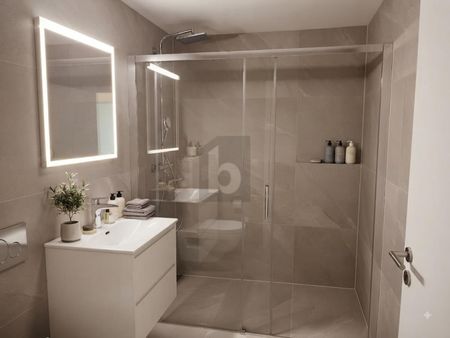 CONFORT ABSOLU, CONTEMPORAIN ET LUMINEUX - Photo 2