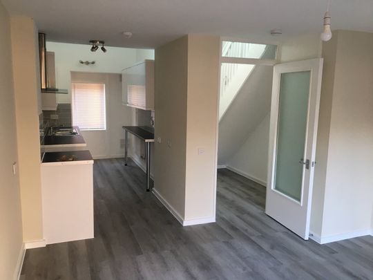 1 Bed Terraced House, Hazle Way, SE1 - Photo 1