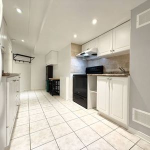 Basement One Bedroom Apartment with parking - Photo 2