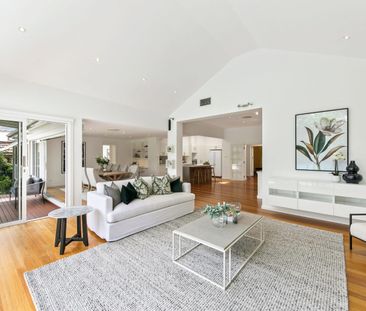 Prestigious family residence in East Lindfield - Photo 3