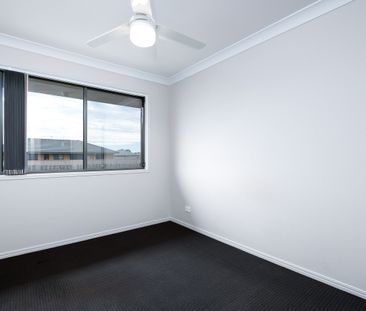 Stylish & Comfortable Family Home - Photo 4