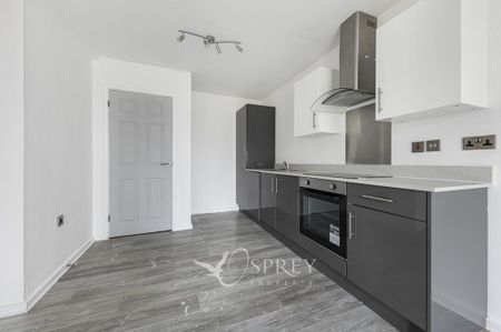 2 bedroom ground floor flat to rent - Photo 5