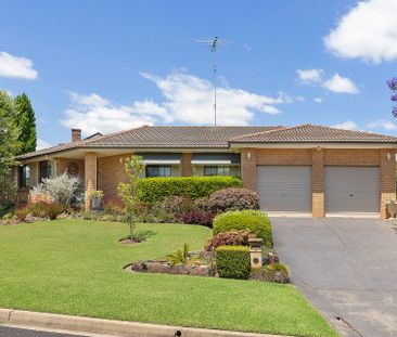 Spacious Family Home - Photo 4