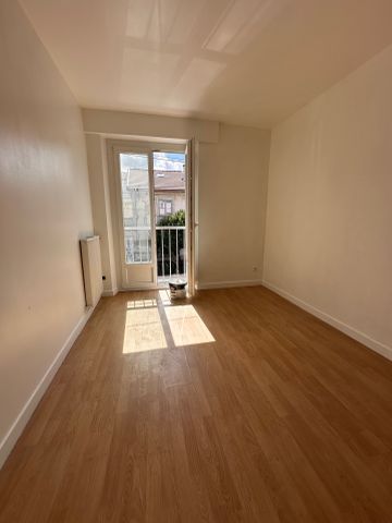 Location Appartement 2 pièces 52m² CACHAN 94230 - Photo 2