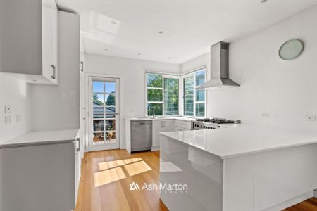 1/2 John Street, Frankston, VIC 3199 - Photo 3