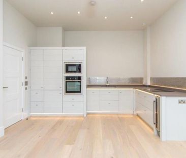 Ocean Letting and Management are delighted to offer to the market t... - Photo 4