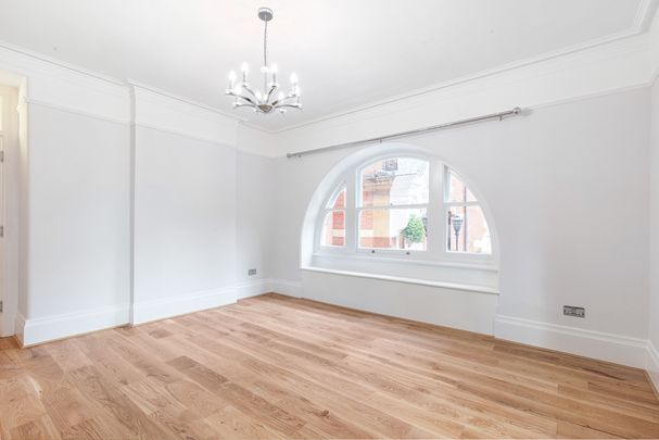 Moscow Road, London, W2 - Photo 1