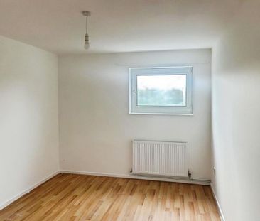 3 bedroom property to rent - Photo 4