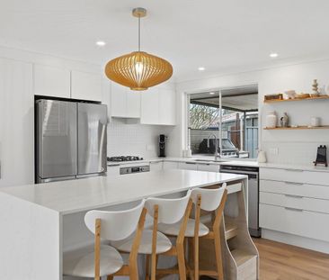 Relaxed Family Living with Poolside Entertaining - 3 bedroom + mult... - Photo 6