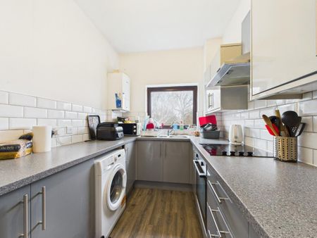 1 bedroom semi-detached house to rent - Photo 4