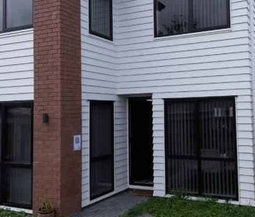 So Central, So convenient - Photo 2