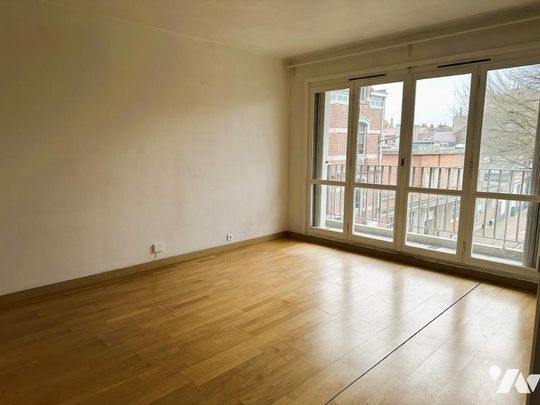 A LOUER T2 AVEC PARKING SUR LILLE - Photo 1