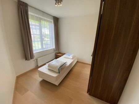 AUDERGHEM : APPARTEMENT MEUBLE 2 CHAMBRES + TERRASSE + PARKING - Auderghem - Foto 4