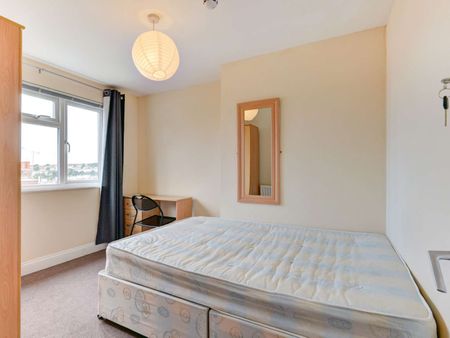 Whippingham Road Room 7 - Photo 2