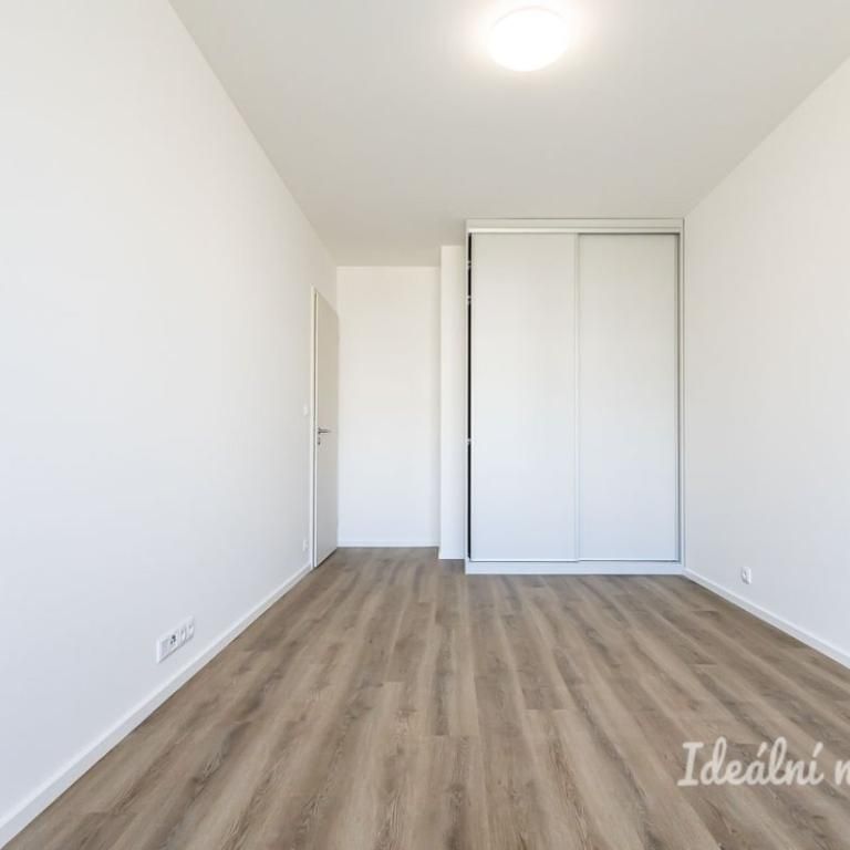 Pronájem bytu 2+kk 53 m2 - Fotografie 1