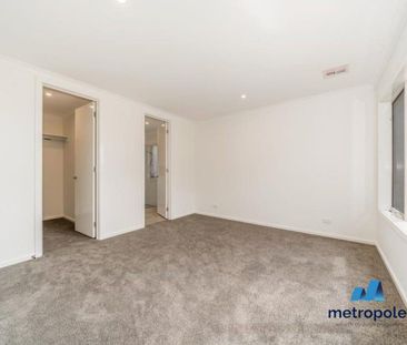 2/19 Halliday Street, MOUNT WAVERLEY, VIC - Photo 4