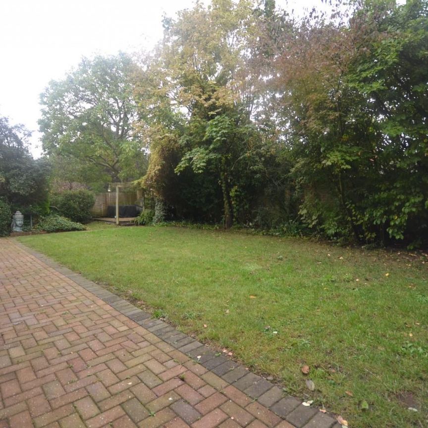 Danywern Drive, Winnersh, Wokingham - Photo 1