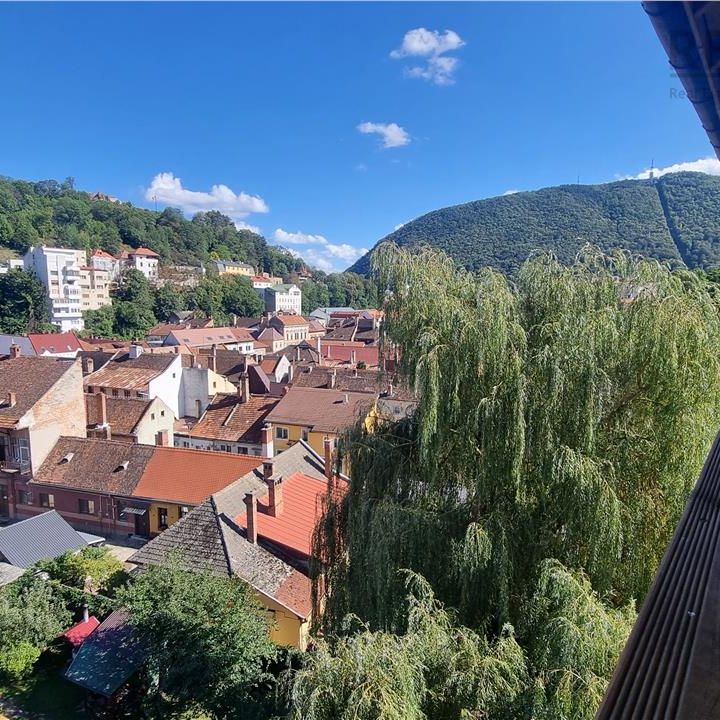 Apartament de trei camere zona Centrul Istoric Brasovechi - Fotografie 1