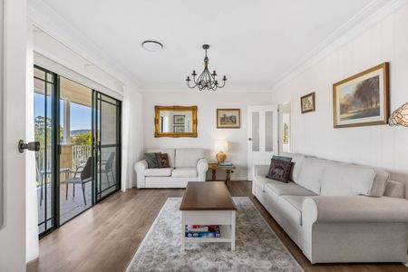 Spacious Family Home with Views - 9 Charles St, Milton - Photo 5