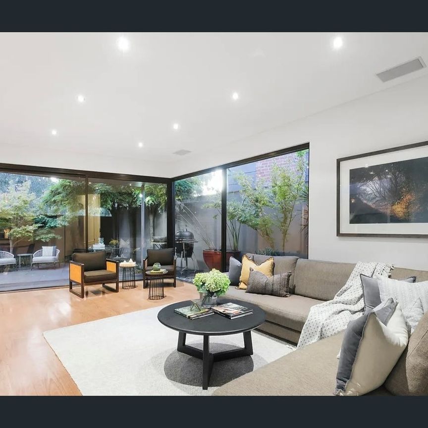 Luxury home on the Park's Edge - Photo 1