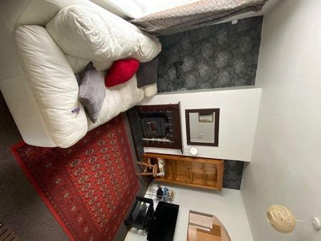 3 bedroom semi-detached house to rent - Photo 2