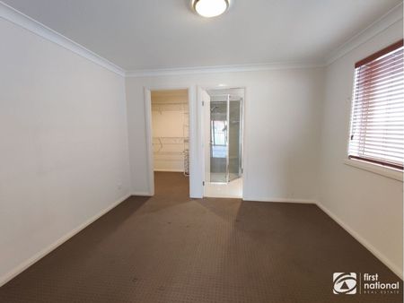 Dual occupancy granny flat across from Park Beach - Photo 3