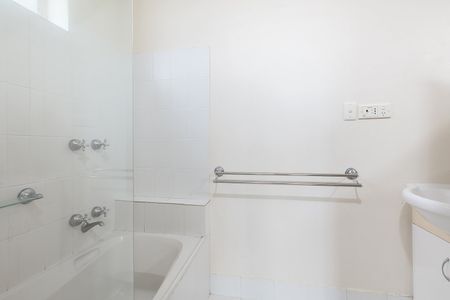 15/274A Domain Road, South Yarra VIC 3141 - Photo 4