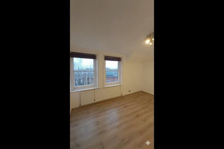 1 Bed Flat, Beulah Hill, SE19 - Photo 5